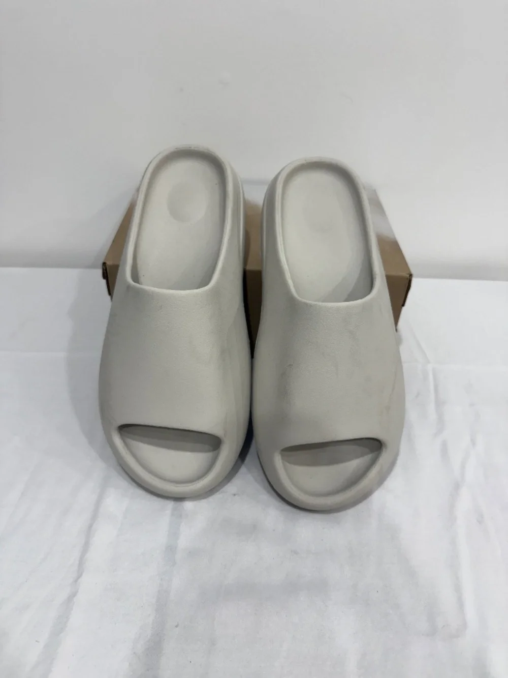 Yeezy used box